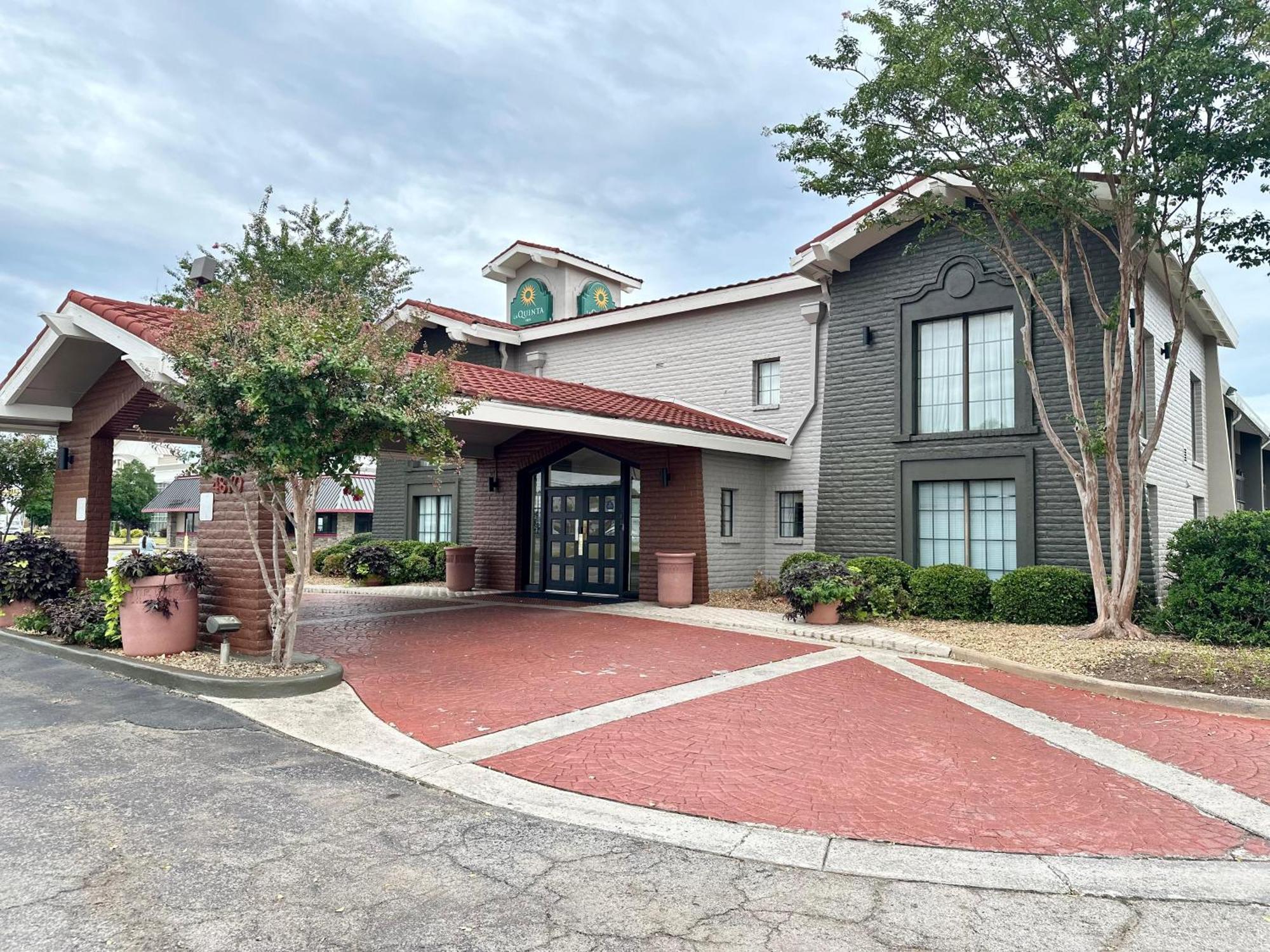 La Quinta Inn By Wyndham Huntsville Research Park Екстериор снимка